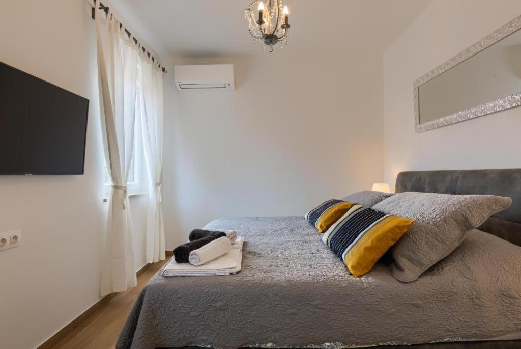 Apartments Dream In Arena 1 Pula Center Free Parking المظهر الخارجي الصورة