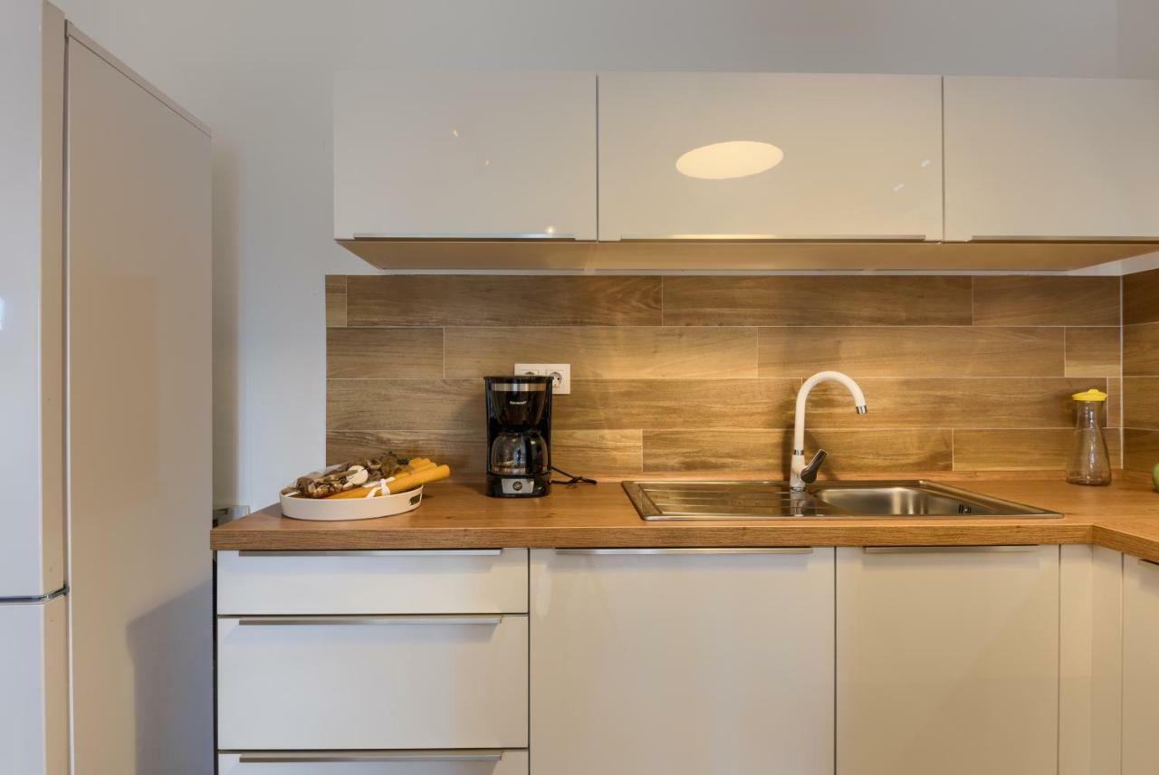 Apartments Dream In Arena 1 Pula Center Free Parking المظهر الخارجي الصورة