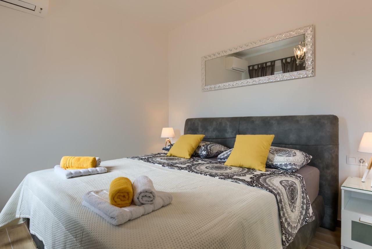 Apartments Dream In Arena 1 Pula Center Free Parking المظهر الخارجي الصورة