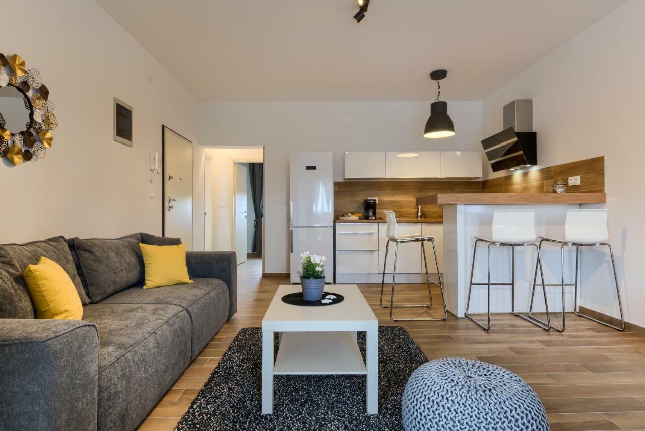 Apartments Dream In Arena 1 Pula Center Free Parking المظهر الخارجي الصورة