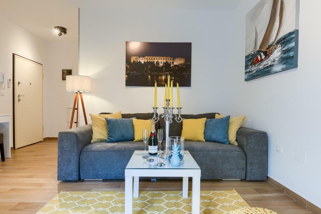 Apartments Dream In Arena 1 Pula Center Free Parking المظهر الخارجي الصورة