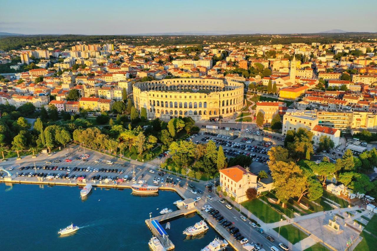 Apartments Dream In Arena 1 Pula Center Free Parking المظهر الخارجي الصورة